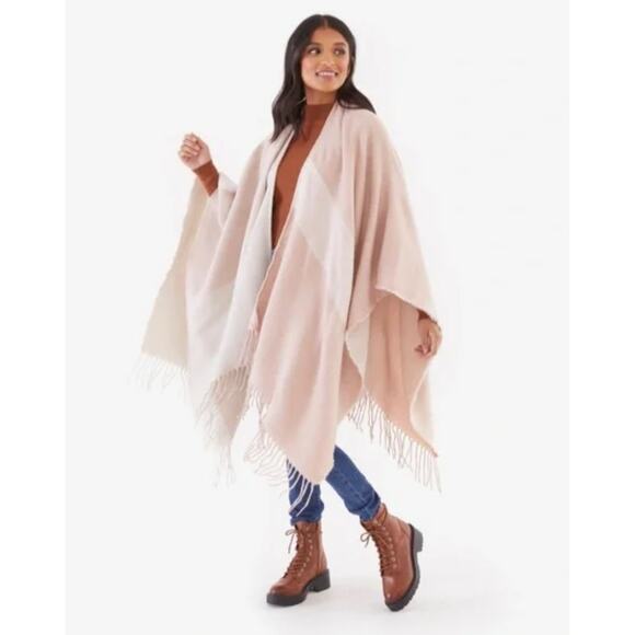 Soia & Kyo Woven Miku-S Scarfigan w/Fringe, One Size - Picture 2 of 11